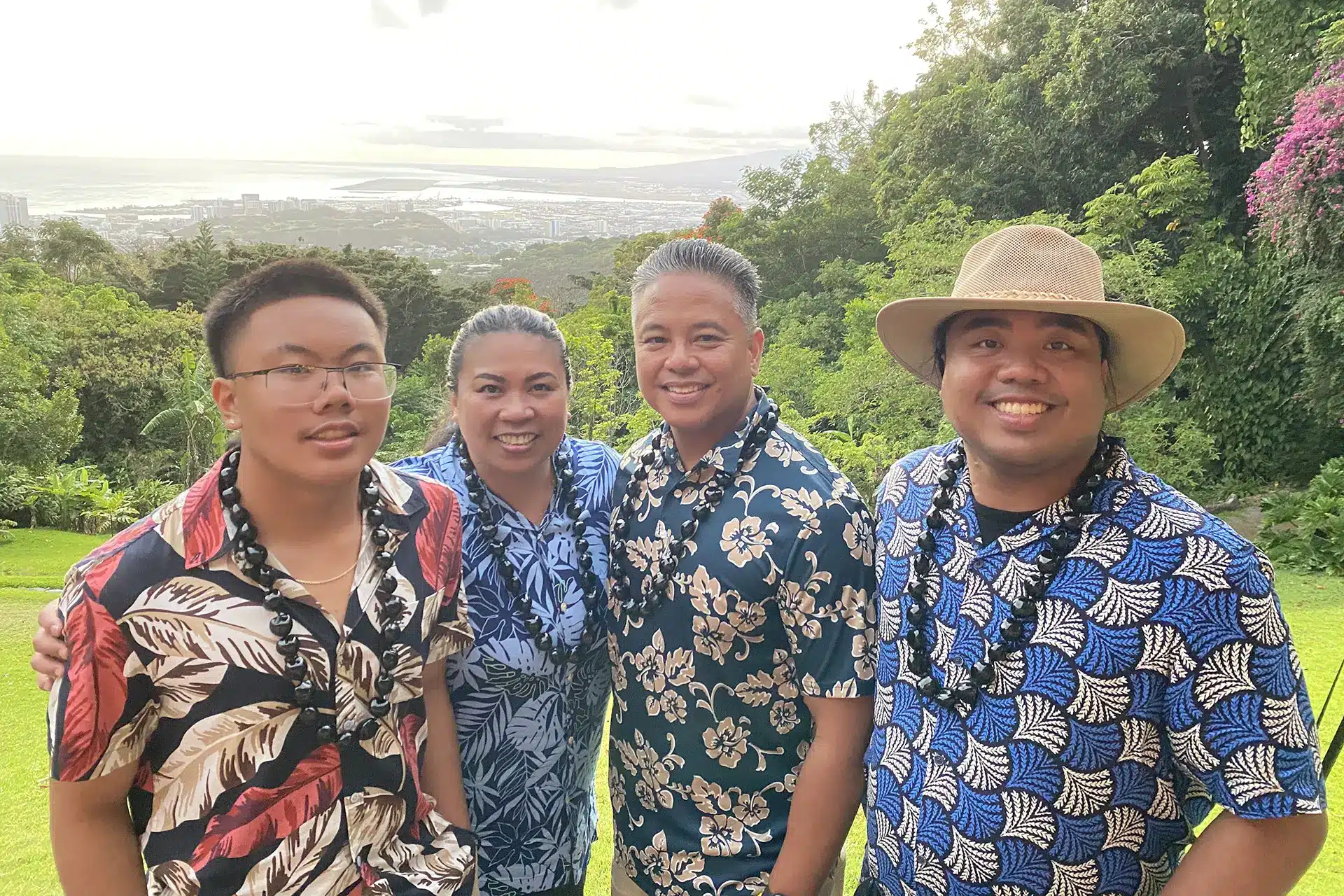 Brando Cruz About 03